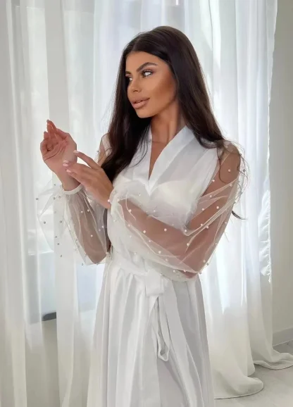 Elegant Bridal Robe and Gown Set - Image 7